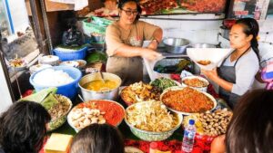 10 Best Street Food Dishes to Try in Bali