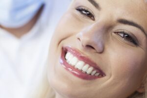 What Causes a Front Tooth Gap?: The Science Based Facts You Need to Know