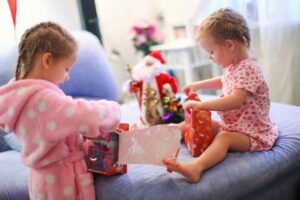 10 Creative and Affordable Gift Ideas For Your Daughter